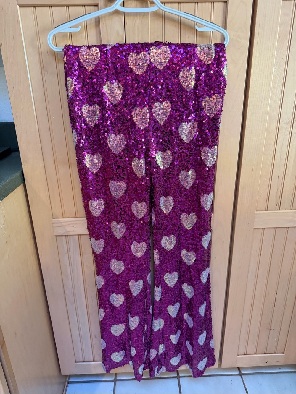 Sequin Heart Flare Pants Nasty Gal - Picture 5 of 6